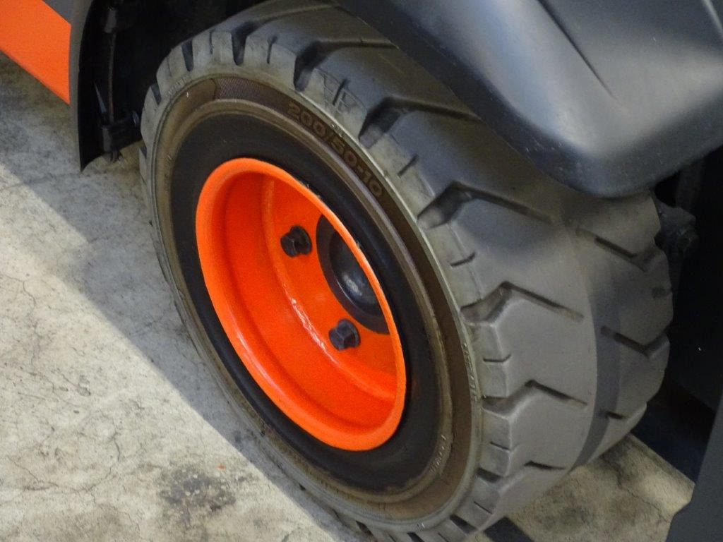 Empilhador a diesel Linde H18D-01 - TRIPLEX: foto 9