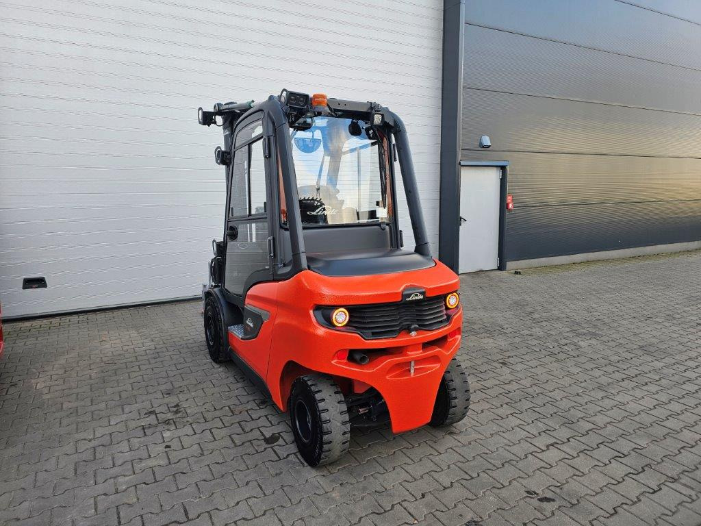 Linde H35D-01 - TRIPLEX - NEU MODEL - Empilhador a diesel: foto 5 Linde H35D-01 - TRIPLEX - NEU MODEL - Empilhador a diesel: foto 5