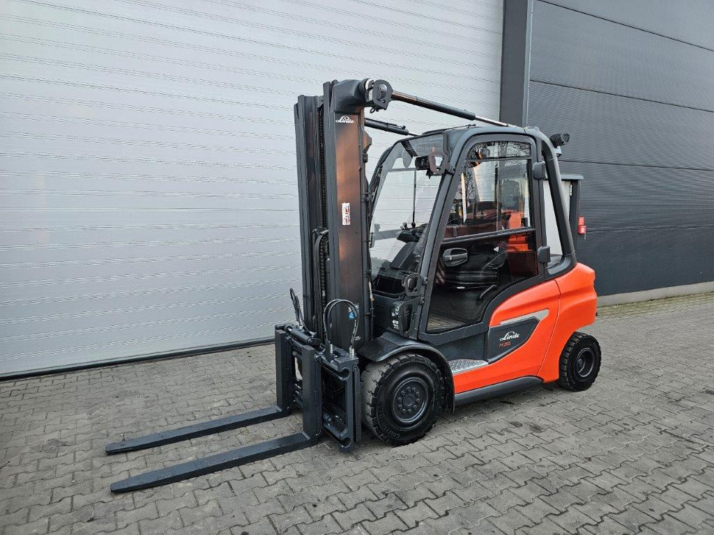 Linde H35D-01 - TRIPLEX - NEU MODEL - Empilhador a diesel: foto 1 Linde H35D-01 - TRIPLEX - NEU MODEL - Empilhador a diesel: foto 1
