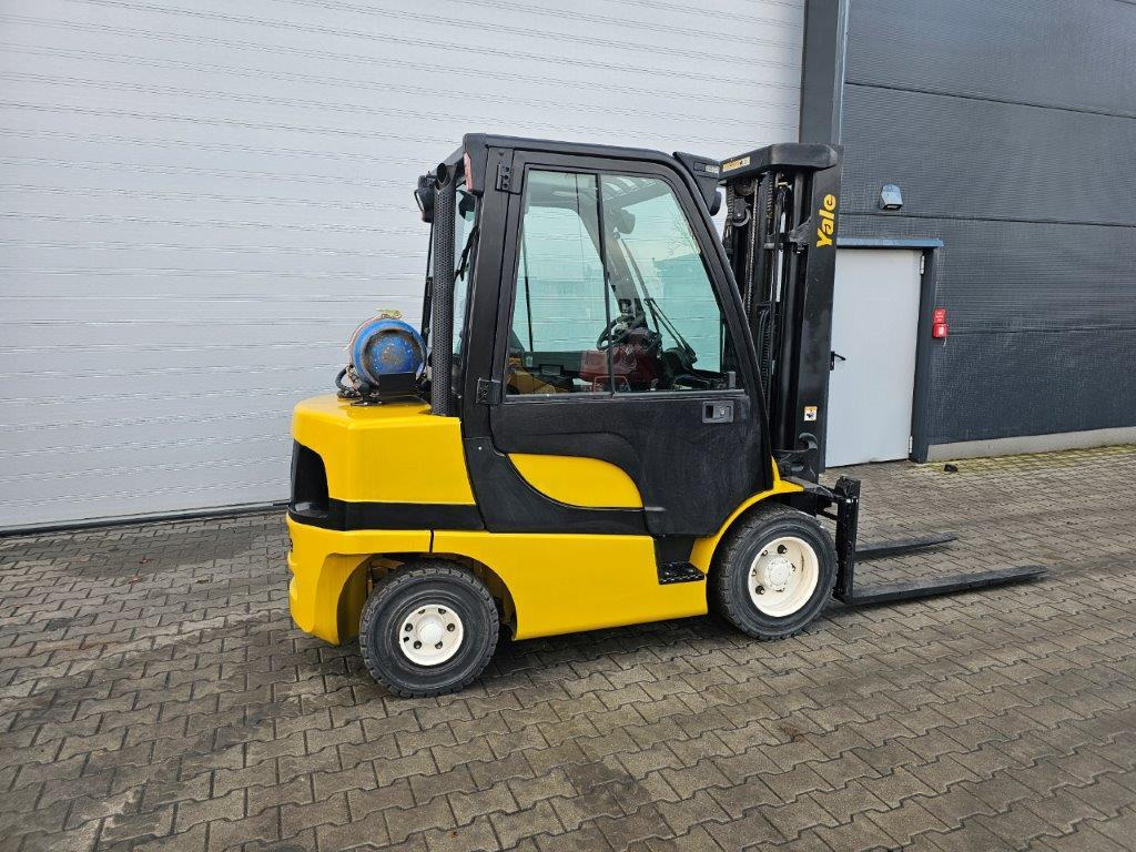 Yale GLP30VX - TRIPLEX - Empilhador: foto 3 Yale GLP30VX - TRIPLEX - Empilhador: foto 3