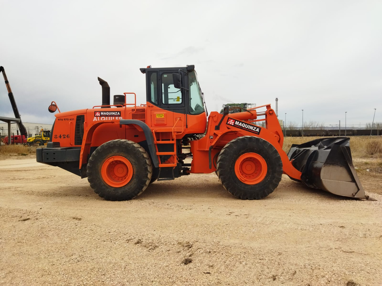 DOOSAN DL300 - Pá carregadora de rodas: foto 3 DOOSAN DL300 - Pá carregadora de rodas: foto 3