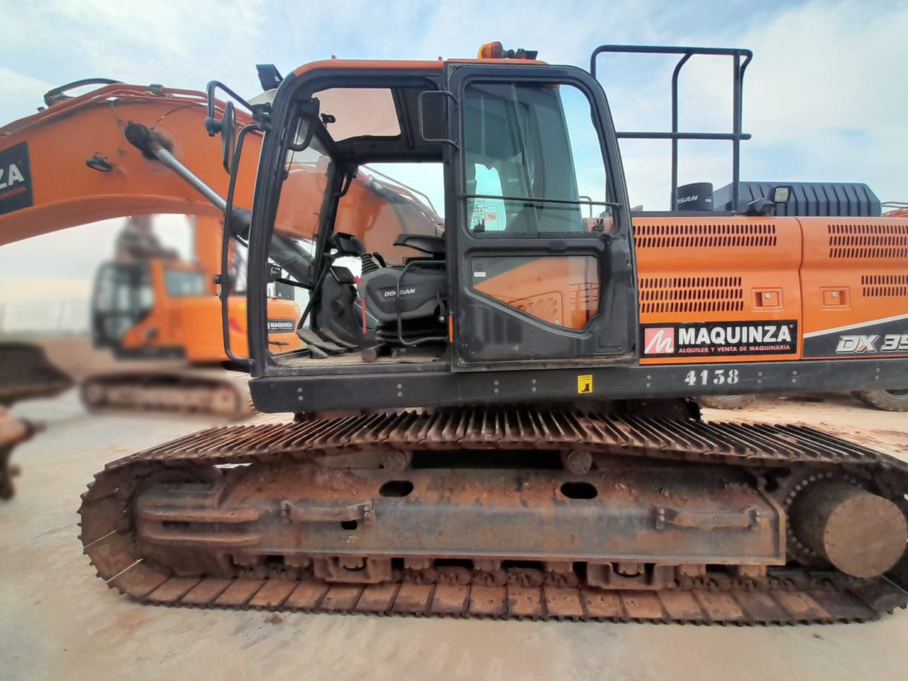 DOOSAN DX350LC-7 - Escavadora de rastos: foto 1 DOOSAN DX350LC-7 - Escavadora de rastos: foto 1