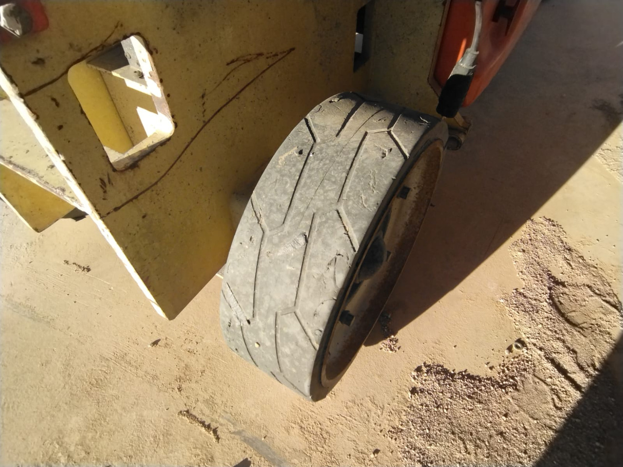 Plataforma de Tijera/ Plataforma de tesoura JLG 2630ES: foto 9