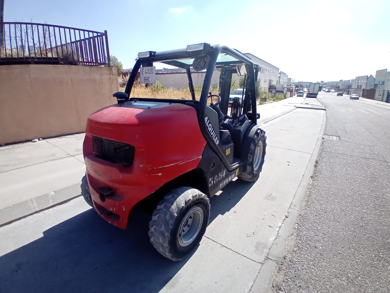 MANITOU MC18.4 D - Empilhador a diesel: foto 5 MANITOU MC18.4 D - Empilhador a diesel: foto 5