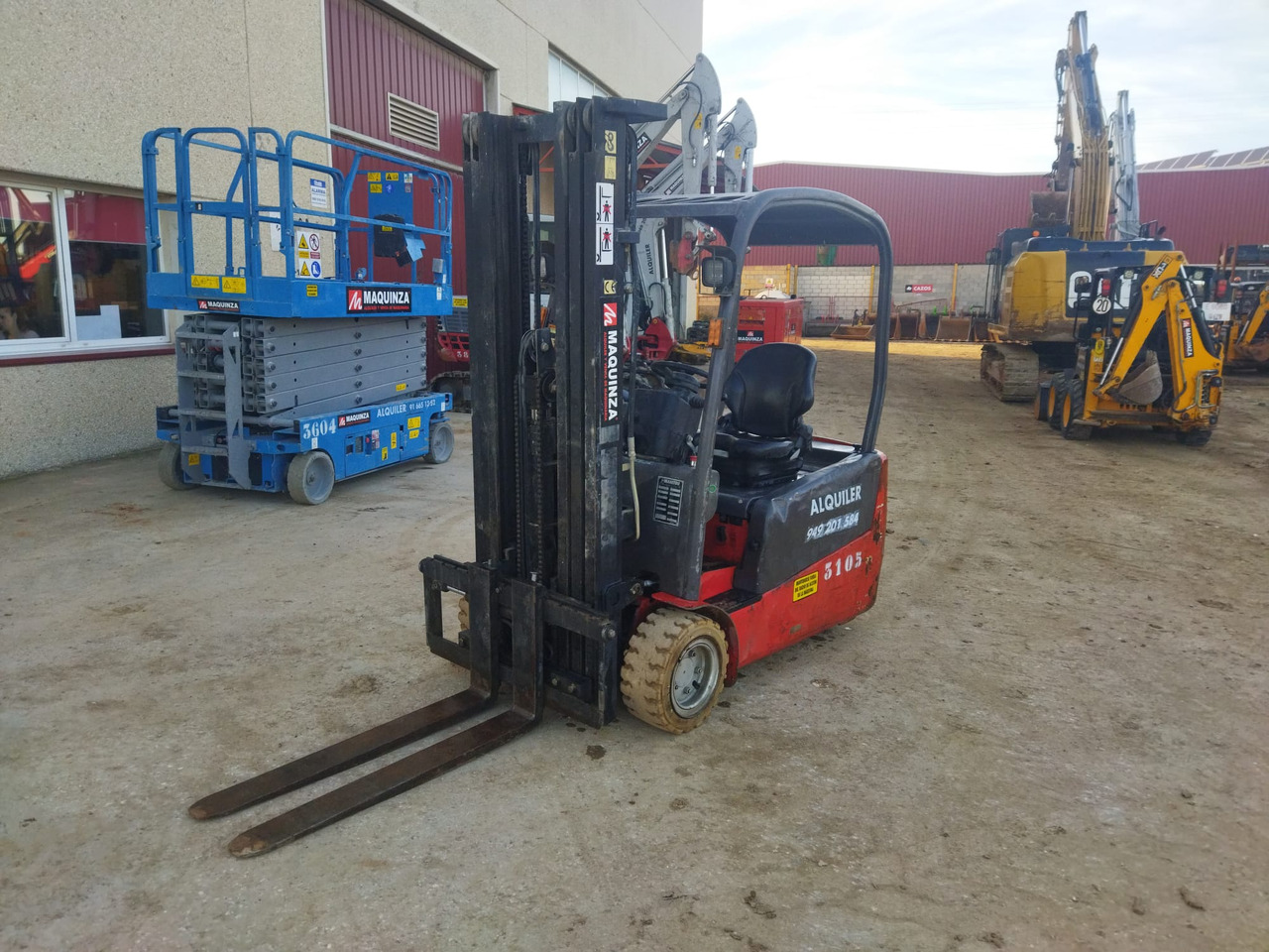 MANITOU ME320 - Empilhador elétrico: foto 1 MANITOU ME320 - Empilhador elétrico: foto 1