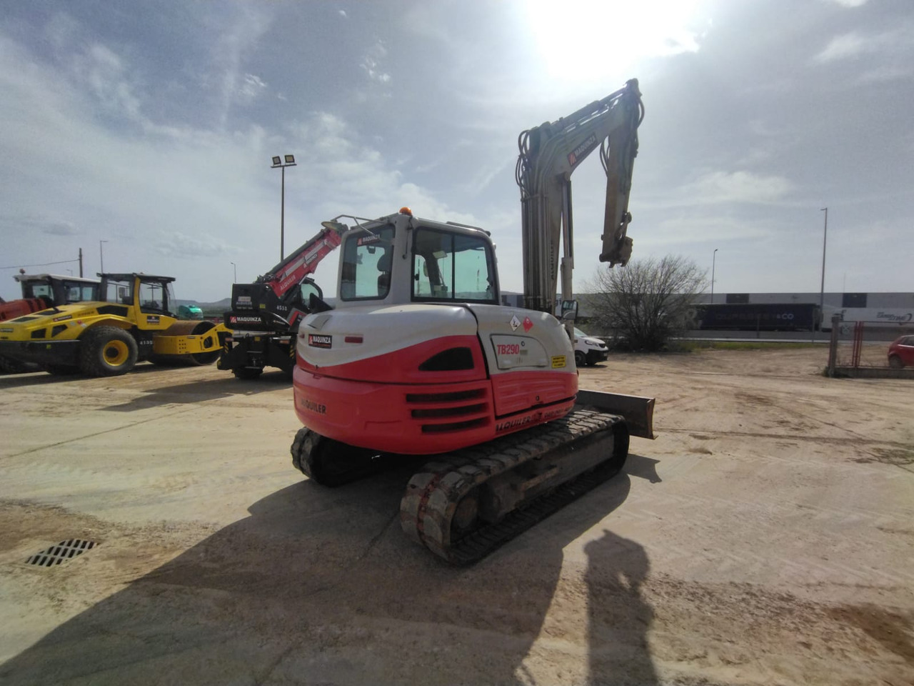 TAKEUCHI TB290 - Mini escavadeira: foto 5 TAKEUCHI TB290 - Mini escavadeira: foto 5