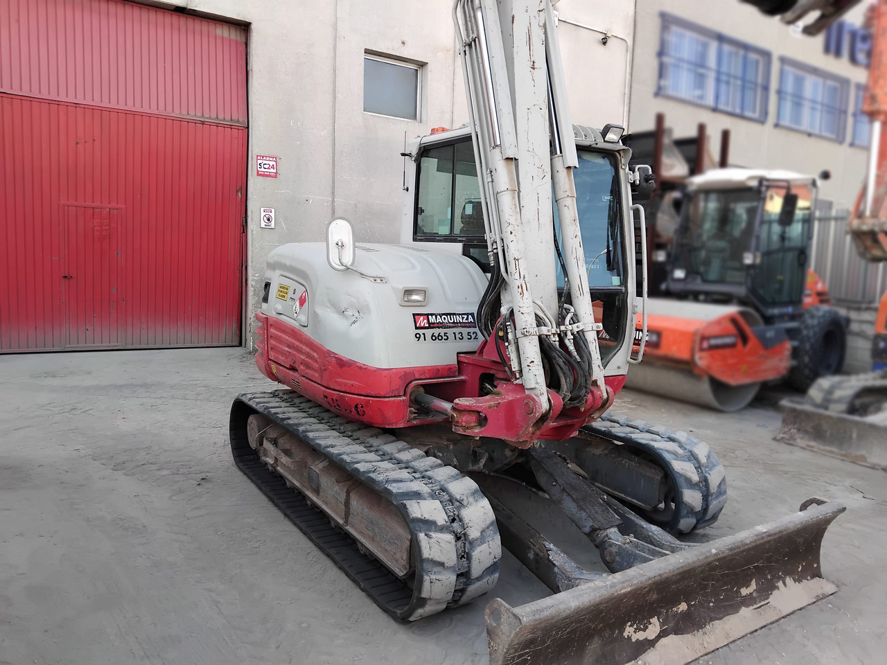 TAKEUCHI TB290 - Mini escavadeira: foto 1 TAKEUCHI TB290 - Mini escavadeira: foto 1