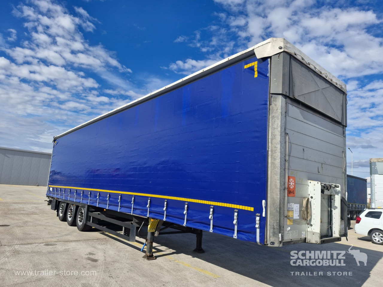 SCHMITZ Curtainsider Varios - Semi-reboque de lona: foto 1 SCHMITZ Curtainsider Varios - Semi-reboque de lona: foto 1