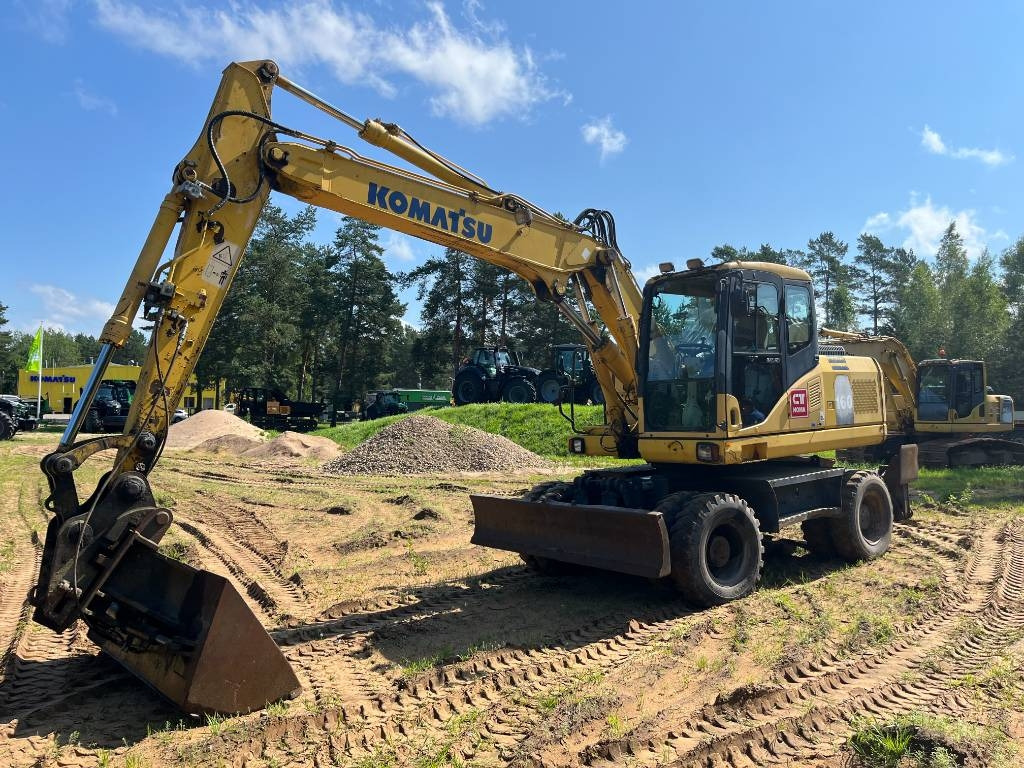 Komatsu PW 160-7 - Escavadeira de rodas: foto 1 Komatsu PW 160-7 - Escavadeira de rodas: foto 1