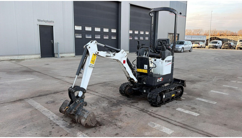 Bobcat E10 Z (BE MACHINE / 438H / MIN WIDTH 0.73M / TOP CONDITION) - Mini escavadeira: foto 2 Bobcat E10 Z (BE MACHINE / 438H / MIN WIDTH 0.73M / TOP CONDITION) - Mini escavadeira: foto 2
