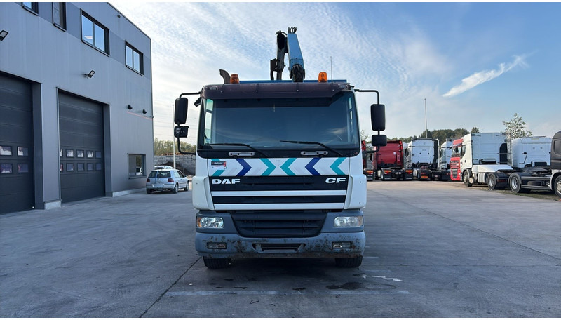 DAF 75 CF 250 (PALFINGER PK12000 / BELGIAN TRUCK / PERFECT CONDITION / LOW MILAGE) - Camião grua: foto 2 DAF 75 CF 250 (PALFINGER PK12000 / BELGIAN TRUCK / PERFECT CONDITION / LOW MILAGE) - Camião grua: foto 2