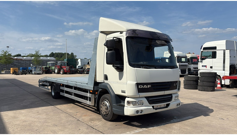 DAF LF 45.210 (EURO 5 / HOLLAND TRUCK / NEW CONSTRUCTION / EURO 5 / PERFECT CONDITION) - Camião transporte de veículos: foto 3 DAF LF 45.210 (EURO 5 / HOLLAND TRUCK / NEW CONSTRUCTION / EURO 5 / PERFECT CONDITION) - Camião transporte de veículos: foto 3