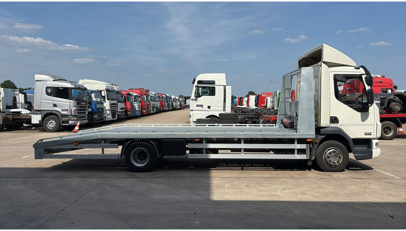 DAF LF 45.210 (EURO 5 / HOLLAND TRUCK / NEW CONSTRUCTION / EURO 5 / PERFECT CONDITION) - Camião transporte de veículos: foto 4 DAF LF 45.210 (EURO 5 / HOLLAND TRUCK / NEW CONSTRUCTION / EURO 5 / PERFECT CONDITION) - Camião transporte de veículos: foto 4