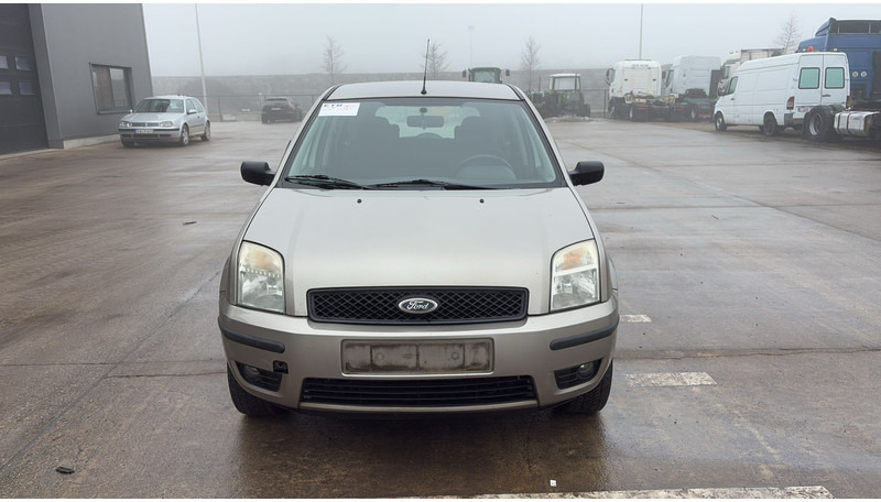 Ford Fusion 1.4 TDCI (BELGIAN CAR) - Automóvel: foto 2 Ford Fusion 1.4 TDCI (BELGIAN CAR) - Automóvel: foto 2