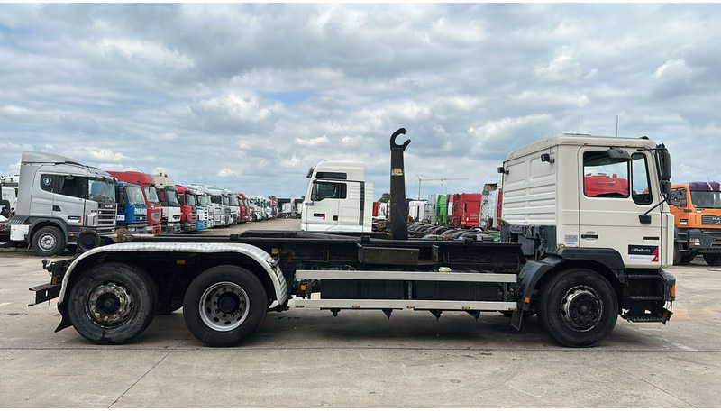 MAN 26.312 (6 CYLINDER / 6X2 / BELGIAN TRUCK IN GOOD CONDITION) - Camião chassi: foto 4 MAN 26.312 (6 CYLINDER / 6X2 / BELGIAN TRUCK IN GOOD CONDITION) - Camião chassi: foto 4