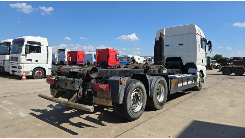 MAN TGA 26.440 (MANUAL GEARBOX / FRONT STEEL / 6X2 / BOITE MANUELLE / DEVANT LAMES) - Camião chassi: foto 5 MAN TGA 26.440 (MANUAL GEARBOX / FRONT STEEL / 6X2 / BOITE MANUELLE / DEVANT LAMES) - Camião chassi: foto 5
