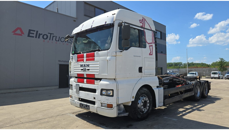 MAN TGA 26.440 (MANUAL GEARBOX / FRONT STEEL / 6X2 / BOITE MANUELLE / DEVANT LAMES) - Camião chassi: foto 1 MAN TGA 26.440 (MANUAL GEARBOX / FRONT STEEL / 6X2 / BOITE MANUELLE / DEVANT LAMES) - Camião chassi: foto 1