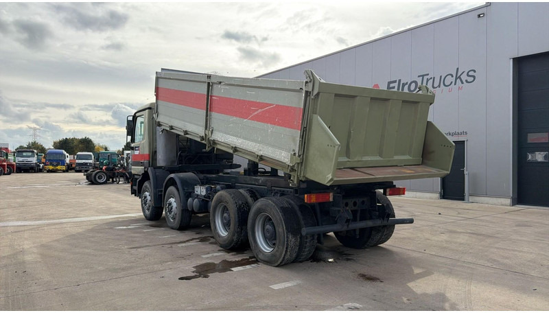 Locação financeira de Mercedes-Benz Actros 3235 (EPS / LAMES / GRAND PONT / STEEL SUSP. / 3 PEDALES / MP1) Mercedes-Benz Actros 3235 (EPS / LAMES / GRAND PONT / STEEL SUSP. / 3 PEDALES / MP1): foto 9 Locação financeira de Mercedes-Benz Actros 3235 (EPS / LAMES / GRAND PONT / STEEL SUSP. / 3 PEDALES / MP1) Mercedes-Benz Actros 3235 (EPS / LAMES / GRAND PONT / STEEL SUSP. / 3 PEDALES / MP1): foto 9