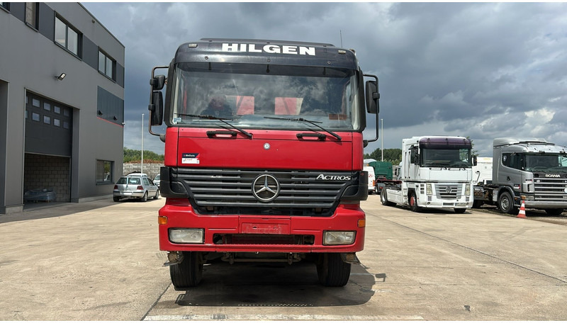 Mercedes-Benz Actros 4143 (8X6 / LAMES / EPS / V6 / GRAND PONT / BIG AXLE / 3 PEDALES) - Camião basculante: foto 2 Mercedes-Benz Actros 4143 (8X6 / LAMES / EPS / V6 / GRAND PONT / BIG AXLE / 3 PEDALES) - Camião basculante: foto 2