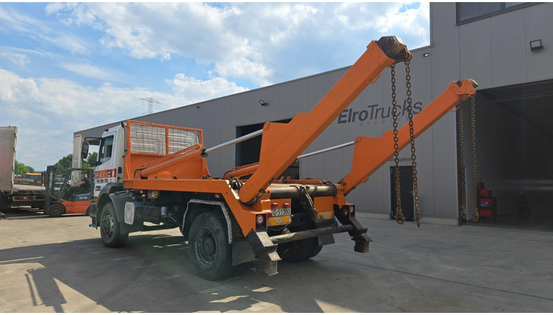 Mercedes-Benz Atego 1823 (BIG AXLE / STEEL SUSP. / LAMES / BOITE MANUELLE / MANUAL GETRIEBE) - Camião transportador de contêineres/ Caixa móvel: foto 5 Mercedes-Benz Atego 1823 (BIG AXLE / STEEL SUSP. / LAMES / BOITE MANUELLE / MANUAL GETRIEBE) - Camião transportador de contêineres/ Caixa móvel: foto 5