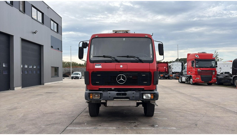 Mercedes-Benz SK 2233 (GRAND PONT / V8 AVEC 2X TURBO / BIG AXLE) - Camião chassi: foto 2 Mercedes-Benz SK 2233 (GRAND PONT / V8 AVEC 2X TURBO / BIG AXLE) - Camião chassi: foto 2