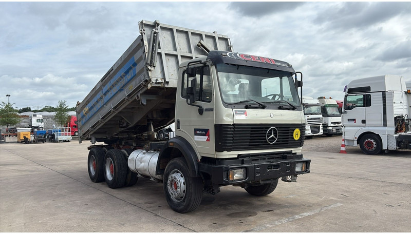 Mercedes-Benz SK 2527 (V6 / GRAND PONT / LAMES / BOITE MANUELLE / MANUAL GEARBOX) - Camião basculante: foto 3 Mercedes-Benz SK 2527 (V6 / GRAND PONT / LAMES / BOITE MANUELLE / MANUAL GEARBOX) - Camião basculante: foto 3