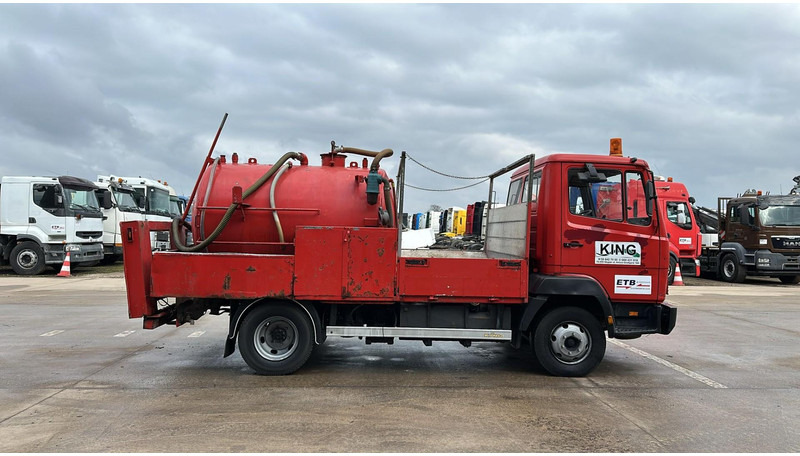 Mercedes-Benz SK 814 (VIDANGEUR / VACUUM / AUXILAIRY / SPER / STEEL SUSP. / LAMES) - Caminhão limpa fossa: foto 4 Mercedes-Benz SK 814 (VIDANGEUR / VACUUM / AUXILAIRY / SPER / STEEL SUSP. / LAMES) - Caminhão limpa fossa: foto 4