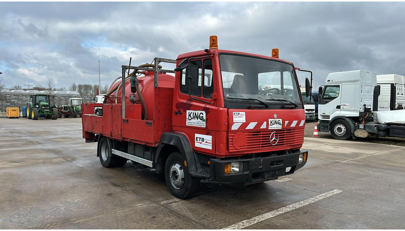 Mercedes-Benz SK 814 (VIDANGEUR / VACUUM / AUXILAIRY / SPER / STEEL SUSP. / LAMES) - Caminhão limpa fossa: foto 3 Mercedes-Benz SK 814 (VIDANGEUR / VACUUM / AUXILAIRY / SPER / STEEL SUSP. / LAMES) - Caminhão limpa fossa: foto 3