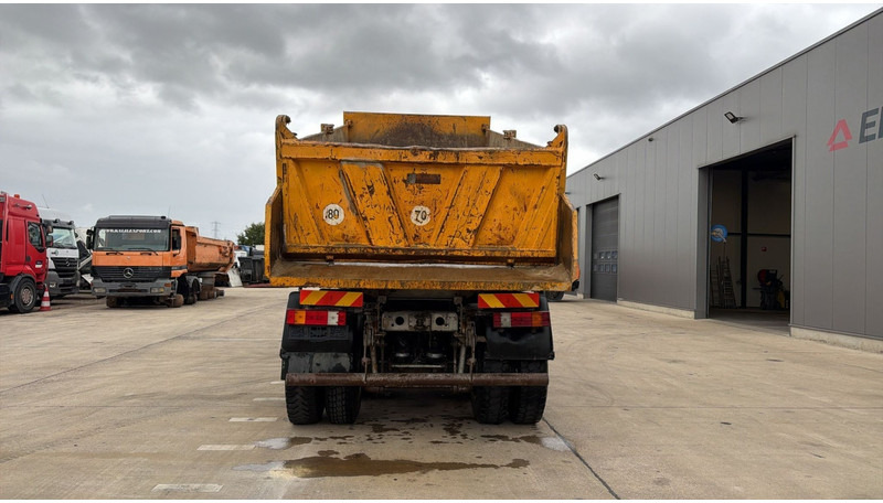 Mercedes-Benz actros 4140 (EPS / 8X6 / LAMES / GRAND PONT / BIG AXLE / STEEL SUSP. / V6) - Camião basculante: foto 5 Mercedes-Benz actros 4140 (EPS / 8X6 / LAMES / GRAND PONT / BIG AXLE / STEEL SUSP. / V6) - Camião basculante: foto 5