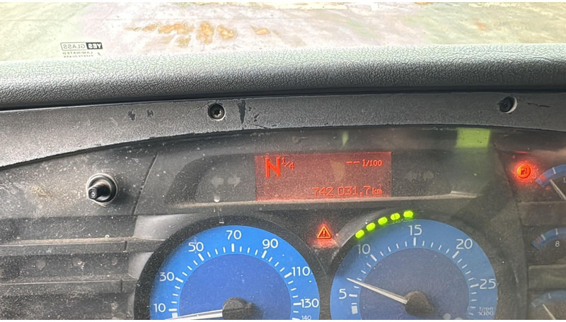 Camião basculante Renault KERAX 420 (10X4 / 43 TONNES !! / LAMES / GRAND PONT / STEEL SUSP. / MANUAL GEARBOX / BOITE MANUELLE): foto 13