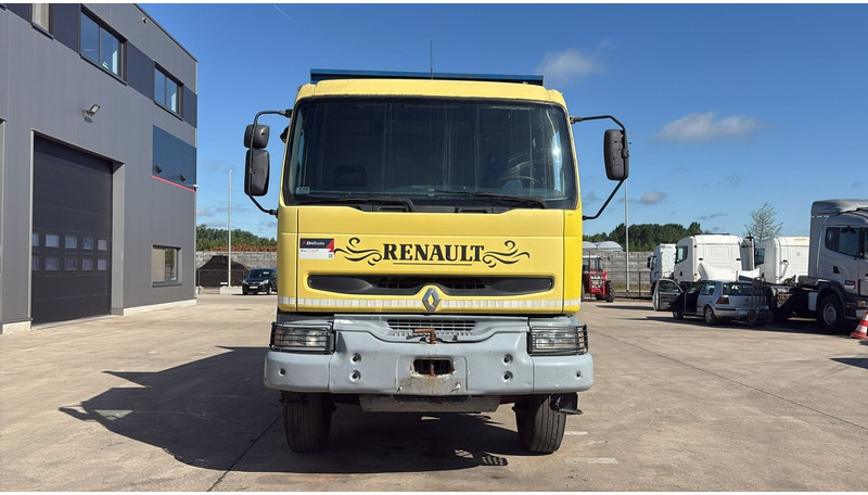 Renault Kerax 385 (BOITE MANUELLE / GRAND PONT / LAMES / MANUAL GEARBOX) - Camião basculante: foto 2 Renault Kerax 385 (BOITE MANUELLE / GRAND PONT / LAMES / MANUAL GEARBOX) - Camião basculante: foto 2