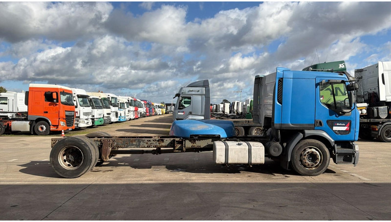 Renault Premium 320 (BOITE MANUELLE / MANUAL GEARBOX) - Camião chassi: foto 3 Renault Premium 320 (BOITE MANUELLE / MANUAL GEARBOX) - Camião chassi: foto 3