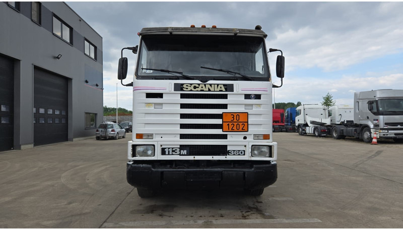 Scania 113-360 (13500L / POMPE MANUELLE / MANUAL PUMP / TOP CONDITION / WITH PUMP + COUNTER !!) - Camião cisterna: foto 2 Scania 113-360 (13500L / POMPE MANUELLE / MANUAL PUMP / TOP CONDITION / WITH PUMP + COUNTER !!) - Camião cisterna: foto 2