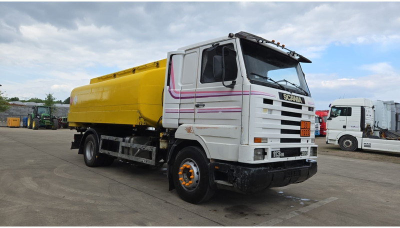 Scania 113-360 (13500L / POMPE MANUELLE / MANUAL PUMP / TOP CONDITION / WITH PUMP + COUNTER !!) - Camião cisterna: foto 3 Scania 113-360 (13500L / POMPE MANUELLE / MANUAL PUMP / TOP CONDITION / WITH PUMP + COUNTER !!) - Camião cisterna: foto 3