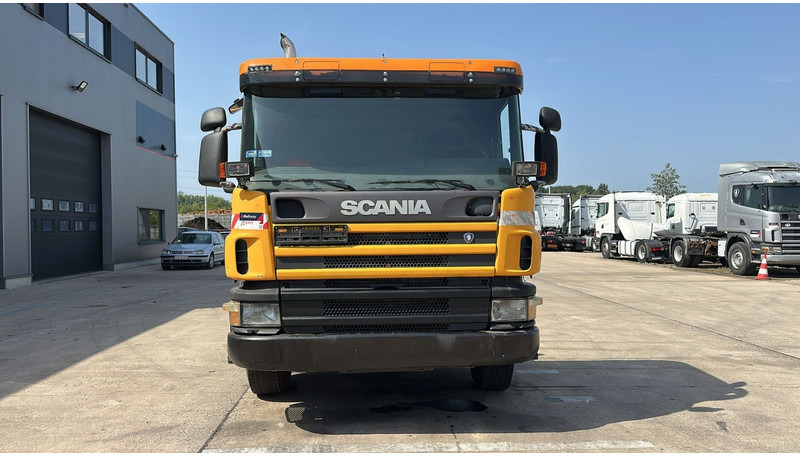 Scania 94 G (MANUAL PUMP / POMPE MANUELLE / BOITE MANUELLE / MANUAL GEARBOX) - Camião chassi: foto 3 Scania 94 G (MANUAL PUMP / POMPE MANUELLE / BOITE MANUELLE / MANUAL GEARBOX) - Camião chassi: foto 3