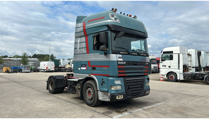 DAF 105 XF 460 (BOITE MANUELLE / MANUAL GEARBOX / RETARDER) - Tractor: foto 2 DAF 105 XF 460 (BOITE MANUELLE / MANUAL GEARBOX / RETARDER) - Tractor: foto 2