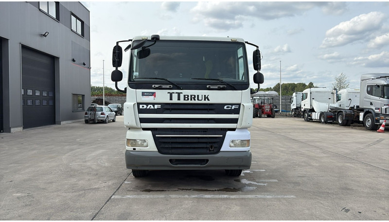 DAF 85 CF 410 (LOW CABIN / PETIT CABINE / TRES PROPRE / CLEAN CONDITION) - Tractor: foto 2 DAF 85 CF 410 (LOW CABIN / PETIT CABINE / TRES PROPRE / CLEAN CONDITION) - Tractor: foto 2