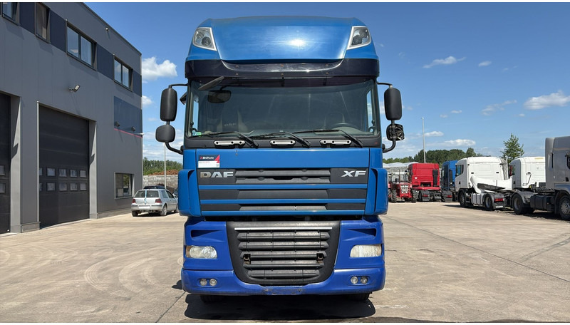 DAF XF 105.460 (BOITE MANUELLE / MANUAL GEARBOX) - Tractor: foto 3 DAF XF 105.460 (BOITE MANUELLE / MANUAL GEARBOX) - Tractor: foto 3