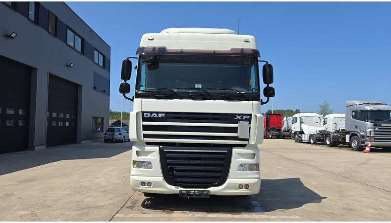 DAF XF 105.460 (BOITE MANUELLE / MANUAL GEARBOX / PROPRE) - Tractor: foto 2 DAF XF 105.460 (BOITE MANUELLE / MANUAL GEARBOX / PROPRE) - Tractor: foto 2