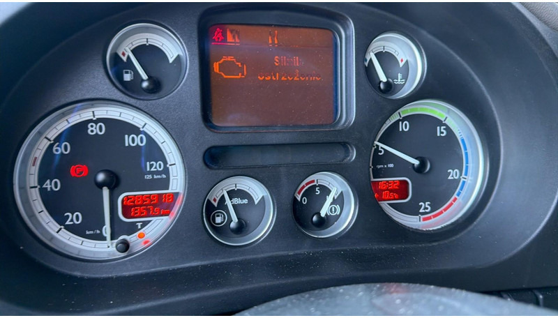 Tractor DAF XF 105.460 (PERFECT CONDITION / PARFAIT ETAT): foto 14 Tractor DAF XF 105.460 (PERFECT CONDITION / PARFAIT ETAT): foto 14