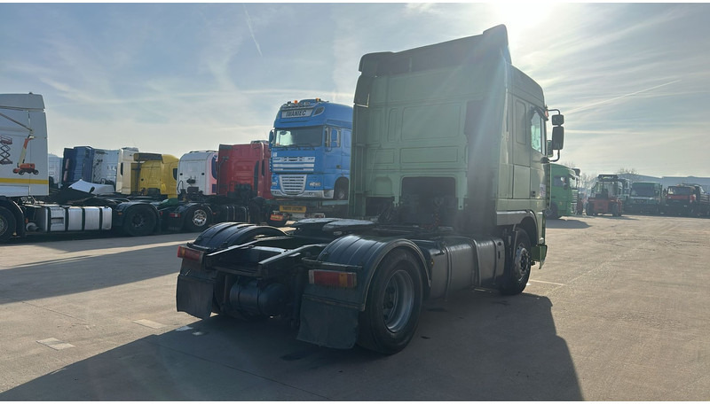 DAF XF 95.430 (EURO 2 / MANUAL PUMP / POMPE MANUELLE / BOITE MANUELLE) - Tractor: foto 5 DAF XF 95.430 (EURO 2 / MANUAL PUMP / POMPE MANUELLE / BOITE MANUELLE) - Tractor: foto 5