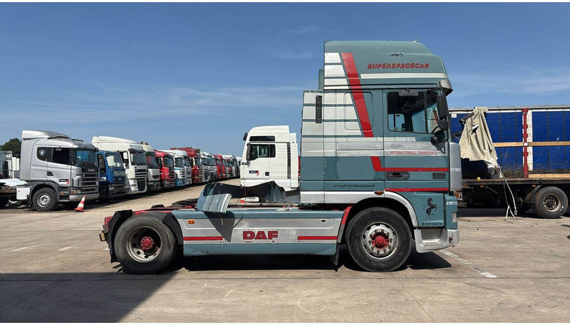DAF XF 95.430 (EURO 3 / MANUAL GEARBOX / BOITE MANUELLE) - Tractor: foto 4 DAF XF 95.430 (EURO 3 / MANUAL GEARBOX / BOITE MANUELLE) - Tractor: foto 4