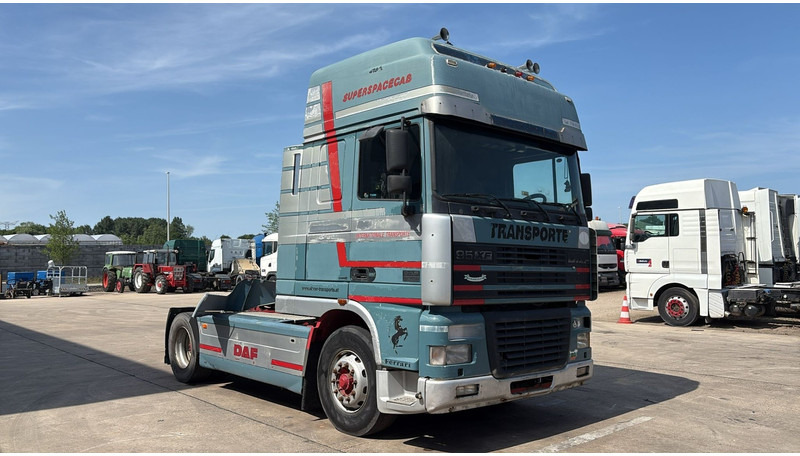 DAF XF 95.430 (EURO 3 / MANUAL GEARBOX / BOITE MANUELLE) - Tractor: foto 3 DAF XF 95.430 (EURO 3 / MANUAL GEARBOX / BOITE MANUELLE) - Tractor: foto 3