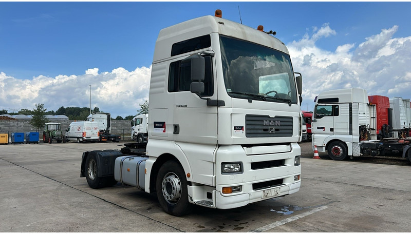 MAN TGA 18.410 (MANUAL PUMP / POMPE MANUELLE / MANUAL GEARBOX / BOITE MANUELLE) - Tractor: foto 2 MAN TGA 18.410 (MANUAL PUMP / POMPE MANUELLE / MANUAL GEARBOX / BOITE MANUELLE) - Tractor: foto 2