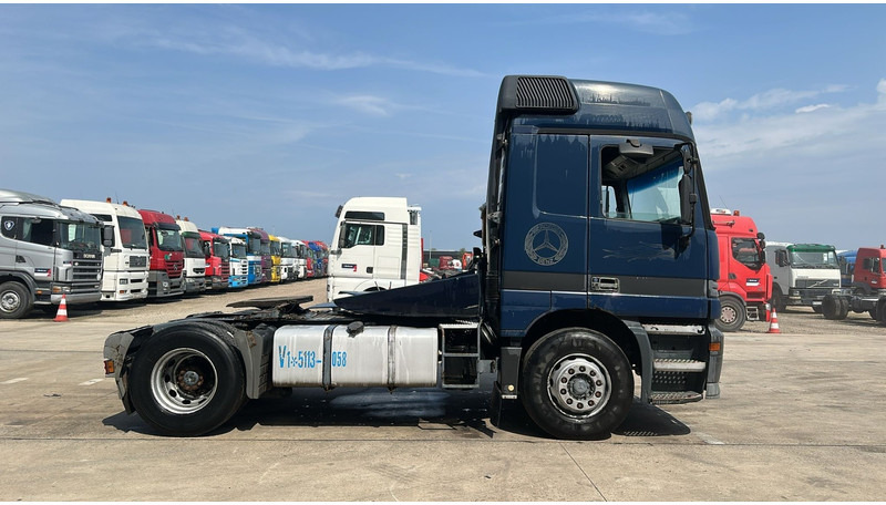Mercedes-Benz Actros 1835 (EPS / V6 / 3 PEDALES / MP1 / PTO) - Tractor: foto 4 Mercedes-Benz Actros 1835 (EPS / V6 / 3 PEDALES / MP1 / PTO) - Tractor: foto 4