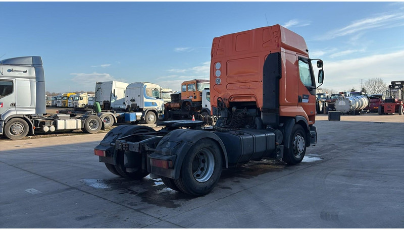 Renault Premium 420 (BOITE MANUELLE / MANUAL GEARBOX) - Tractor: foto 4 Renault Premium 420 (BOITE MANUELLE / MANUAL GEARBOX) - Tractor: foto 4