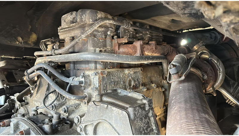 Tractor Scania 124-420 Topline (MANUAL GEARBOX / BOITE MANUELLE): foto 16 Tractor Scania 124-420 Topline (MANUAL GEARBOX / BOITE MANUELLE): foto 16