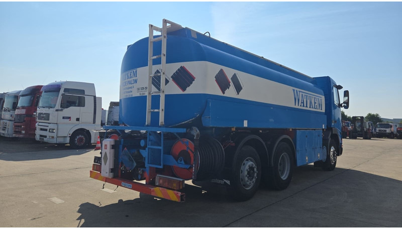Volvo FH 12.380 (20.100 LITERS / PARFAIT ETAT / TOP CONDITION !!! / 6X2 / BOITE MANUELLE) - Camião cisterna: foto 5 Volvo FH 12.380 (20.100 LITERS / PARFAIT ETAT / TOP CONDITION !!! / 6X2 / BOITE MANUELLE) - Camião cisterna: foto 5