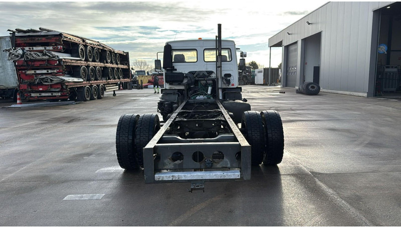 Volvo FL 220 (BELGIAN TRUCK / MANUAL GEARBOX / CAMION BELGE) - Camião chassi: foto 5 Volvo FL 220 (BELGIAN TRUCK / MANUAL GEARBOX / CAMION BELGE) - Camião chassi: foto 5