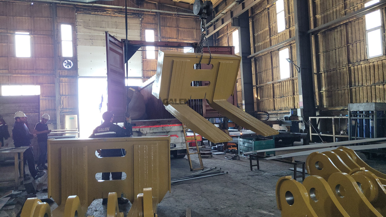CATERPILLAR 988 Marble Attachments - Garfos para Pá carregadora de rodas: foto 1 CATERPILLAR 988 Marble Attachments - Garfos para Pá carregadora de rodas: foto 1